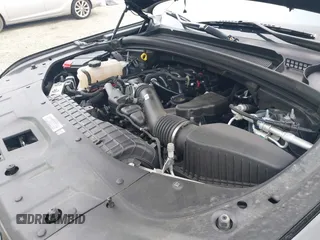 2024 Jeep Grand Cherokee Limited z VIN 1C4RJKBG5R8560752, wystawiony jako IAAI lot #42351090 z przebiegiem 28 740 mil mil oraz . Historia ofert i sprzedaży dostępna na DreamBid. Obrazek 6.