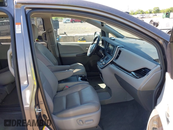 2018 Toyota Sienna XLE Auto Access Seat with VIN 5TDYZ3DC9JS921680, listed as a IAAI auction lot 42271593 with 141,417 mi miles and . Bid and sale history available at DreamBid. Image 5.