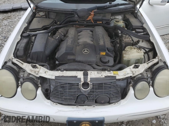 2000 Mercedes-Benz E-Class with VIN WDBJF70J1YB078418, listed as a Copart auction lot 71177244 with 189,838 mi miles and Salvage Title. Bid and sale history available at carsss.com. Image 11.