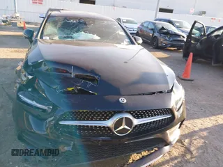 2019 Mercedes-Benz CLS 450 with VIN WDD2J5JB4KA009564, listed as a IAAI auction lot 37249173 with 23,865 mi miles and . Bid and sale history available at DreamBid. Image 12.