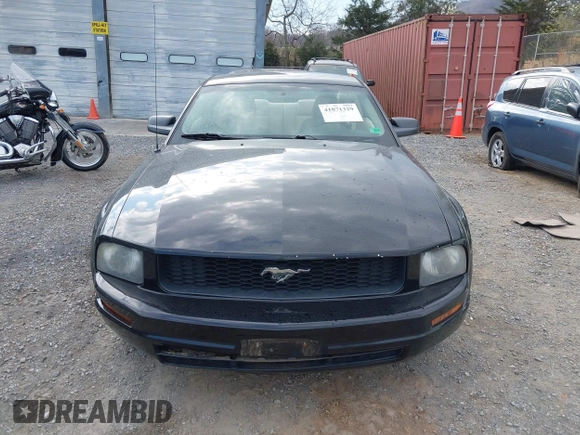 2006 Ford Mustang Standard with VIN 1ZVFT80N165264736, listed as a IAAI auction lot 41871329 with 144,304 mi miles. Bid and sale history available at carsss.com. Image 12.