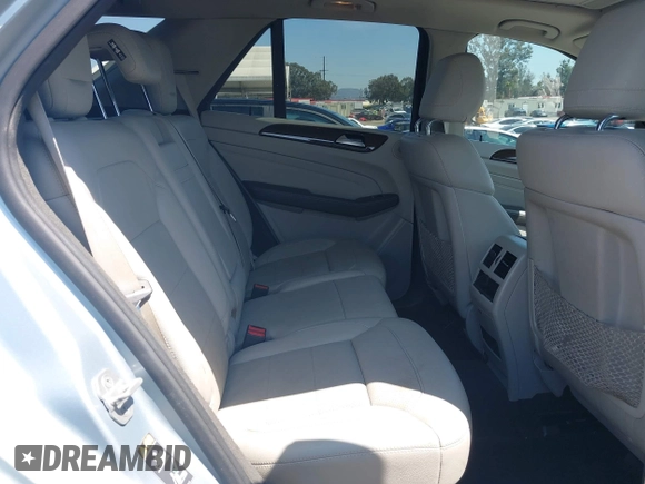 2014 Mercedes-Benz M 350 with VIN 4JGDA5JB4EA284192, listed as a IAAI auction lot 41979779 with 77,633 mi miles and . Bid and sale history available at carsss.com. Image 8.