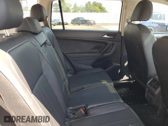 2024 Volkswagen Tiguan SE z VIN 3VVMB7AXXRM073047, wystawiony jako Copart lot #58958515 z przebiegiem 23 180 mil mil oraz Szkoda całkowita • Salvage title. Historia ofert i sprzedaży dostępna na DreamBid. Obrazek 11.