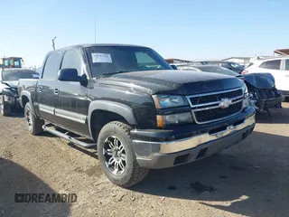 2006 Chevrolet Silverado 1500 LT1 with VIN 2GCEK13T361129522, listed as a IAAI auction lot 41797322 with 233,737 mi miles. Bid and sale history available at carsss.com. Image 1.
