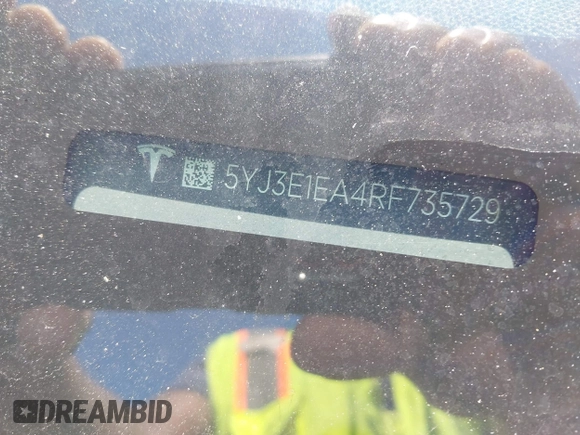 2024 Tesla Model 3 z VIN 5YJ3E1EA4RF735729, wystawiony jako IAAI lot #41964387 z przebiegiem Nie podano mil oraz . Historia ofert i sprzedaży dostępna na DreamBid. Obrazek 9.