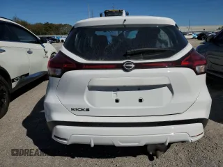 2022 Nissan Kicks S z VIN 3N1CP5BV1NL490430, wystawiony jako Copart lot #58872945 z przebiegiem Nie podano mil oraz Nie do naprawy • Non repairable. Historia ofert i sprzedaży dostępna na DreamBid. Obrazek 6.