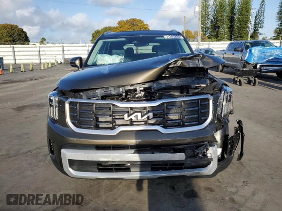 2025 Kia Telluride S with VIN 5XYP64GCXSG612966, listed as a Copart auction lot 51367835 with 105 mi miles and Salvage Title. Bid and sale history available at DreamBid. Image 5.