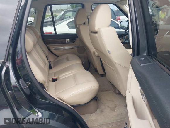 2011 Land Rover Range Rover Sport HSE с VIN SALSF2D42BA716095, выставлен на аукционе IAAI как лот 42331351 с пробегом 115 126 миль миль и . История ставок и продаж доступна на DreamBid. Изображение 8.