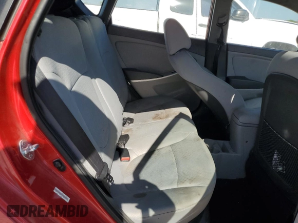 2013 Hyundai Accent SE z VIN KMHCU5AE0DU121047, wystawiony jako Copart lot #57244285 z przebiegiem 42 655 mil mil oraz Szkoda całkowita • Salvage title. Historia ofert i sprzedaży dostępna na DreamBid. Obrazek 10.