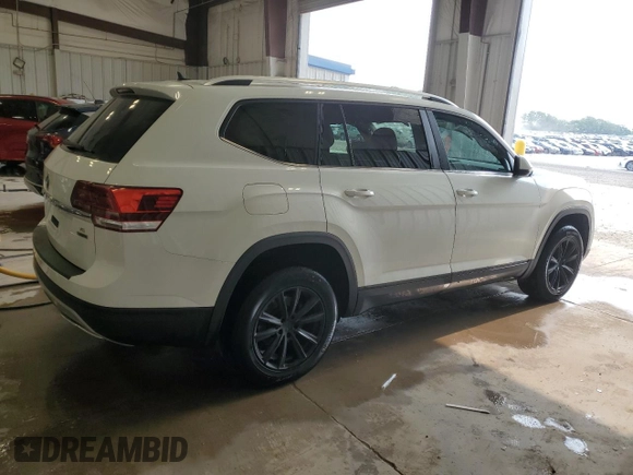 2018 Volkswagen Atlas SE with VIN 1V2KR2CA4JC512020, listed as a Copart auction lot 60404745 with 109,477 mi miles and Non repairable. Bid and sale history available at DreamBid. Image 3.