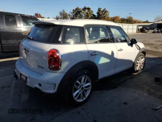 2012 MINI Countryman S with VIN WMWZC5C50CWL62427, listed as a Copart auction lot 44317335 with 175,317 mi miles and Salvage title. Bid and sale history available at DreamBid. Image 3.