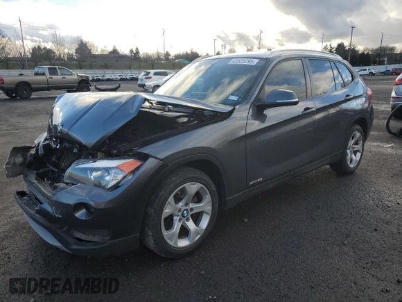 2014 BMW X1 sDrive28i with VIN WBAVM1C56EVW52510, listed as a Copart auction lot 45525295 with 105,727 mi miles and Salvage Title. Bid and sale history available at carsss.com. Image 1.