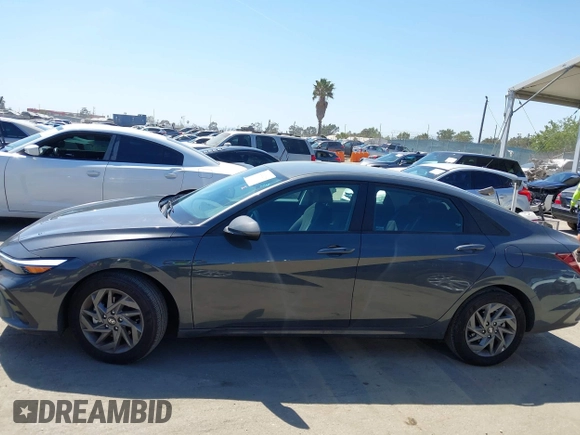 2024 Hyundai Elantra SEL with VIN KMHLM4DG9RU730944, listed as a IAAI auction lot 42326208 with 6,583 mi miles and . Bid and sale history available at DreamBid. Image 14.