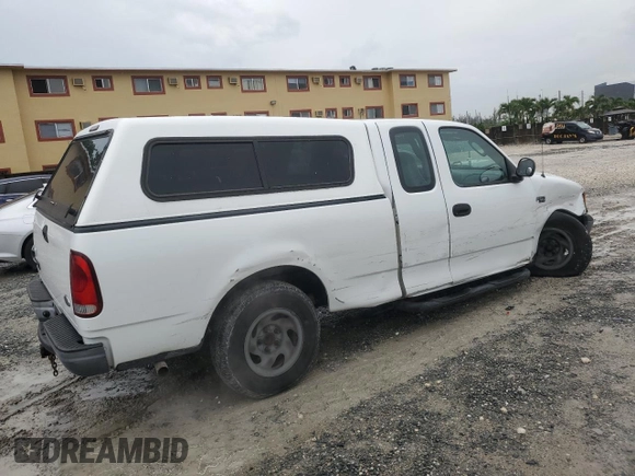 2004 Ford F-150 XL z VIN 2FTRX172X4CA49253, wystawiony jako Copart lot #63192915 z przebiegiem 372 644 mil mil oraz Szkoda całkowita • Salvage title. Historia ofert i sprzedaży dostępna na DreamBid. Obrazek 3.
