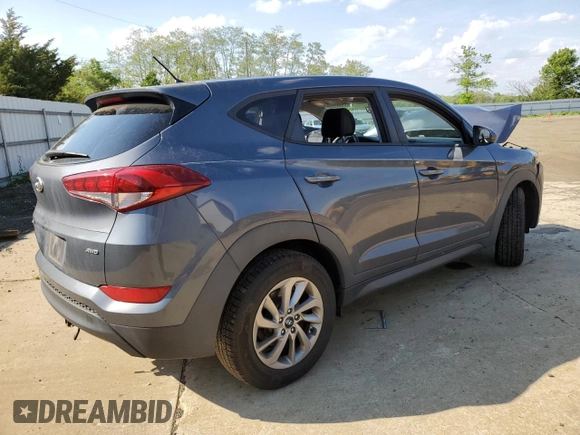2018 Hyundai Tucson SE z VIN KM8J2CA44JU645919, wystawiony jako Copart lot #55580635 z przebiegiem Nie podano mil oraz Szkody całkowita. Historia ofert i sprzedaży dostępna na DreamBid. Obrazek 3.