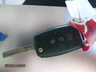 2018 Kia Sorento L z VIN 5XYPG4A39JG339992, wystawiony jako IAAI lot #41862512 z przebiegiem 119 430 mil mil oraz . Historia ofert i sprzedaży dostępna na DreamBid. Obrazek 11.