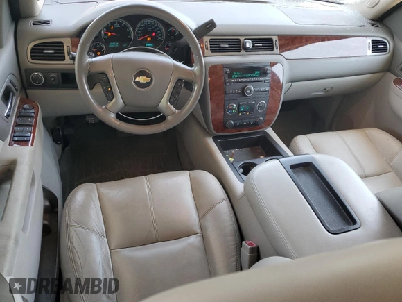 2013 Chevrolet Tahoe LT z VIN 1GNSCBE09DR311858, wystawiony jako Copart lot #55884565 z przebiegiem 280 063 mil mil oraz Szkoda całkowita • Salvage title. Historia ofert i sprzedaży dostępna na DreamBid. Obrazek 8.