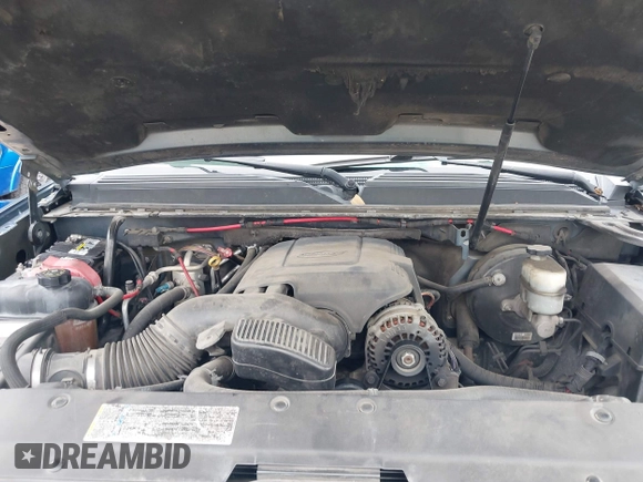 2008 Chevrolet Suburban LS with VIN 1GNFC16008J199742, listed as a IAAI auction lot 42175563 with 288,973 mi miles and . Bid and sale history available at DreamBid. Image 10.