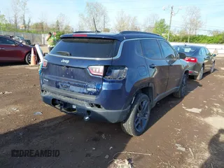 2018 Jeep Compass Altitude with VIN 3C4NJDBB5JT442950, listed as a IAAI auction lot 41989701 with 103,221 mi miles and . Bid and sale history available at carsss.com. Image 4.