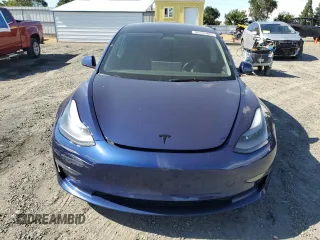 2023 Tesla Model 3 z VIN 5YJ3E1EA2PF627302, wystawiony jako Copart lot #56535485 z przebiegiem 30 522 mil mil oraz Szkoda całkowita • Salvage title. Historia ofert i sprzedaży dostępna na DreamBid. Obrazek 5.
