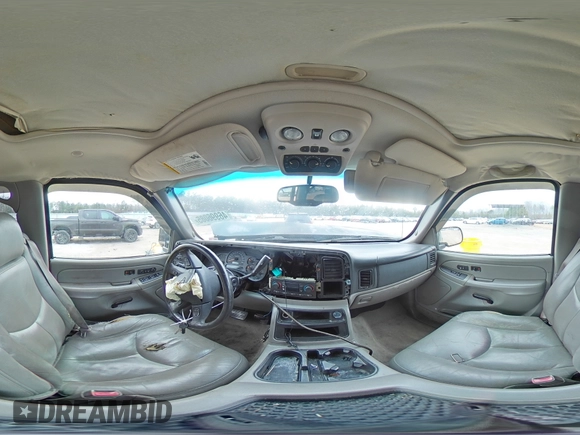 2004 Chevrolet Suburban LS with VIN 1GNFK16Z64J143512, listed as a Copart auction lot 46996085 with 324,596 mi miles and Salvage Title. Bid and sale history available at carsss.com. Image 13.