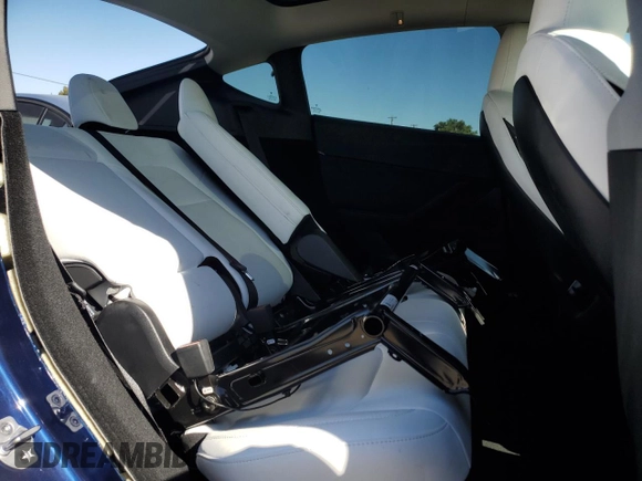 2024 Tesla Model Y Long Range with VIN 7SAYGDEEXRF983989, listed as a Copart auction lot 64035155 with 12,137 mi miles and Salvage title. Bid and sale history available at DreamBid. Image 10.