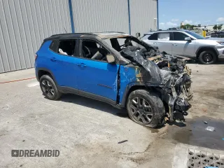 2018 Jeep Compass Trailhawk z VIN 3C4NJDDB2JT198882, wystawiony jako Copart lot #63334315 z przebiegiem Nie podano mil oraz Nie do naprawy • Non repairable. Historia ofert i sprzedaży dostępna na DreamBid. Obrazek 4.