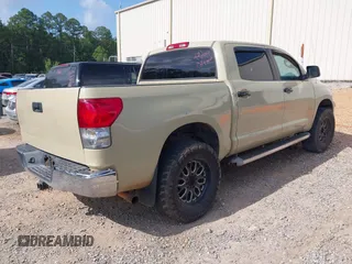 2008 Toyota Tundra z VIN 5TBEV54178S482099, wystawiony jako IAAI lot #42411224 z przebiegiem 252 317 mil mil oraz . Historia ofert i sprzedaży dostępna na DreamBid. Obrazek 4.
