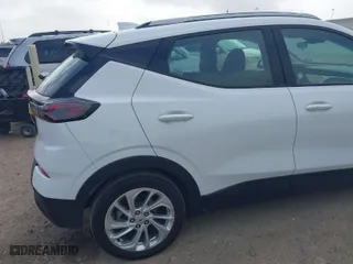 2023 Chevrolet Bolt EUV LT with VIN 1G1FY6S08P4146306, listed as a IAAI auction lot 41962347 with 84,047 mi miles. Bid and sale history available at carsss.com. Image 6.