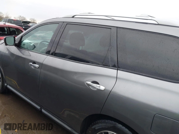 2017 Nissan Pathfinder SV with VIN 5N1DR2MM9HC606595, listed as a IAAI auction lot 41768647 with 144,724 mi miles. Bid and sale history available at carsss.com. Image 14.