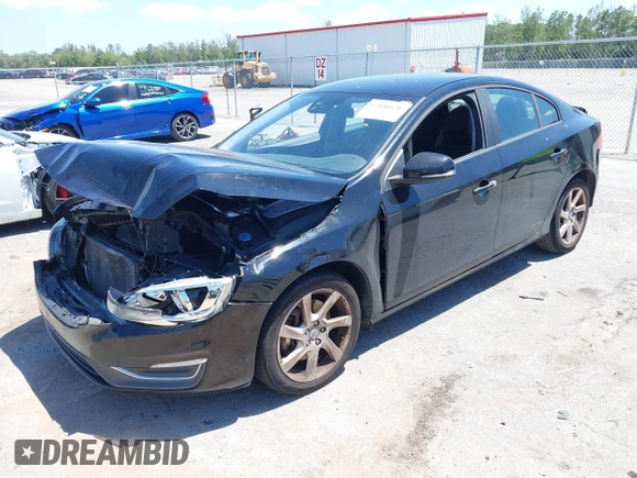 2014 Volvo S60 T5 with VIN YV1612FS1E2294154, listed as a IAAI auction lot 42046636 with 165,257 mi miles. Bid and sale history available at carsss.com. Image 18.
