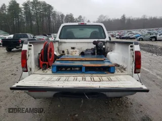 2000 Ford Super Duty F-250 XL with VIN 1FTNF20F1YEB94668, listed as a Copart auction lot 49063475 with 139,380 mi miles and Clean Title. Bid and sale history available at carsss.com. Image 10.