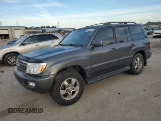 2006 Toyota Land Cruiser with VIN JTEHT05J962083786, listed as a Copart auction lot 84696924 with 210,483 mi miles and Salvage Title. Bid and sale history available at carsss.com. Image 1.