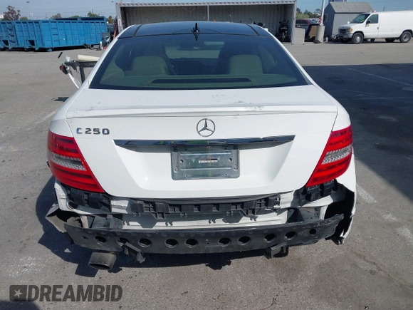2015 Mercedes-Benz C 250 z VIN WDDGJ4HB5FG387742, wystawiony jako IAAI lot #41843773 z przebiegiem 77 548 mil mil oraz . Historia ofert i sprzedaży dostępna na DreamBid. Obrazek 16.