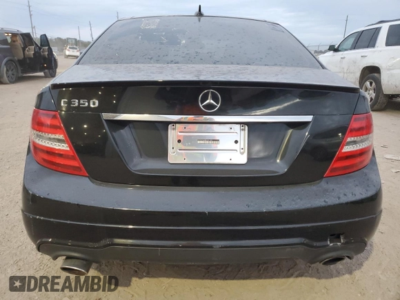 2014 Mercedes-Benz C 350 Sport with VIN WDDGF5HB8EA941400, listed as a Copart auction lot 83337764 with 184,137 mi miles and Clean Title. Bid and sale history available at DreamBid. Image 6.