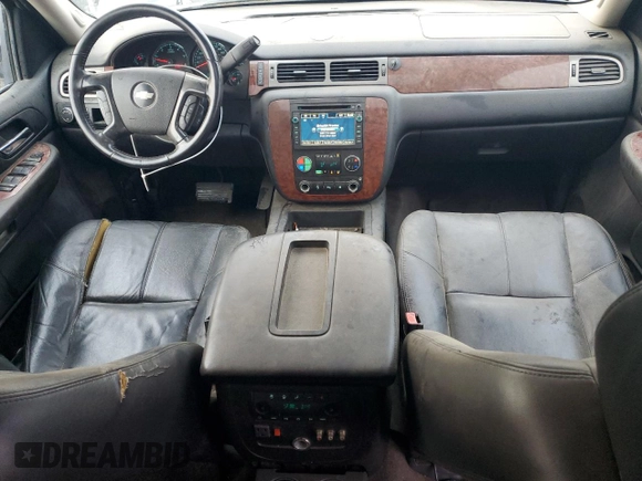 2008 Chevrolet Suburban Commercial with VIN 1GNFC16098R274049, listed as a Copart auction lot 80129264 with 237,623 mi miles and Salvage Title. Bid and sale history available at carsss.com. Image 8.
