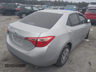 2019 Toyota Corolla L z VIN 2T1BURHE9KC188057, wystawiony jako IAAI lot #41298552 z przebiegiem 156 185 mil mil oraz . Historia ofert i sprzedaży dostępna na DreamBid. Obrazek 4.