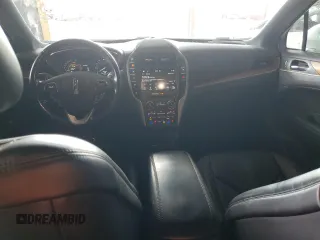 2019 Lincoln MKC Reserve with VIN 5LMTJ3DH4KUL37593, listed as a Copart auction lot 53260965 with 72,645 mi miles and Salvage title. Bid and sale history available at DreamBid. Image 8.
