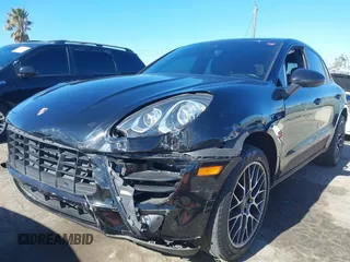 2018 Porsche Macan with VIN WP1AA2A54JLB04139, listed as a IAAI auction lot 41304595 with 53,012 mi miles and . Bid and sale history available at DreamBid. Image 6.