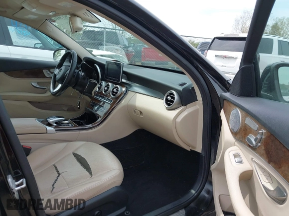 2015 Mercedes-Benz C C 300 Luxury with VIN 55SWF4KBXFU040013, listed as a IAAI auction lot 42136894 with 123,460 mi miles. Bid and sale history available at carsss.com. Image 5.