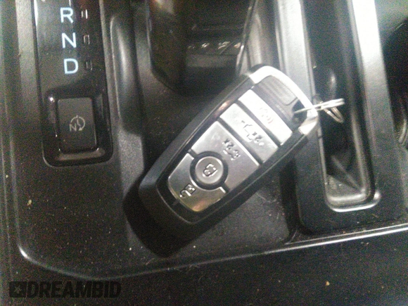 2023 Ford F-150 Lightning Pro с VIN 1FT6W1EV6PWG14545, выставлен на аукционе IAAI как лот 42065698 с пробегом 18 882 миль миль и . История ставок и продаж доступна на DreamBid. Изображение 11.