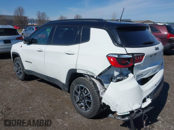 2024 Jeep Compass Trailhawk with VIN 3C4NJDDN9RT140998, listed as a IAAI auction lot 41792858 with 8,611 mi miles and . Bid and sale history available at DreamBid. Image 3.