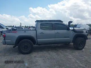 2020 Toyota Tacoma SR5 с VIN 3TMCZ5AN1LM351625, выставлен на аукционе IAAI как лот 41931616 с пробегом 99 333 миль миль и . История ставок и продаж доступна на DreamBid. Изображение 13.