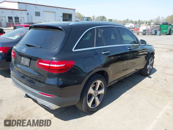 2017 Mercedes-Benz GLC 300 z VIN WDC0G4JBXHV012314, wystawiony jako IAAI lot #41847717 z przebiegiem 117 738 mil mil oraz . Historia ofert i sprzedaży dostępna na DreamBid. Obrazek 4.