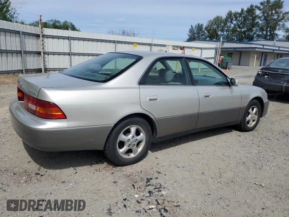 1999 Lexus ES 300 с VIN JT8BF28G7X5056792, выставлен на аукционе Copart как лот 61927675 с пробегом 122 063 миль миль и Чистый • Clean title. История ставок и продаж доступна на DreamBid. Изображение 3.
