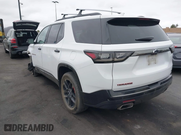 2020 Chevrolet Traverse Premier with VIN 1GNEVKKWXLJ120947, listed as a IAAI auction lot 42078271 with 123,911 mi miles. Bid and sale history available at carsss.com. Image 3.