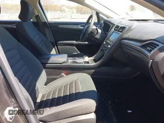 2017 Ford Fusion SE with VIN 3FA6P0H70HR107252, listed as a IAAI auction lot 42041332 with 121,255 mi miles. Bid and sale history available at carsss.com. Image 5.