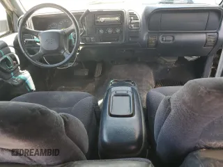1999 Chevrolet Suburban with VIN 3GNFK16R4XG190883, listed as a Copart auction lot 58324415 with 228,782 mi miles and Salvage title. Bid and sale history available at DreamBid. Image 8.
