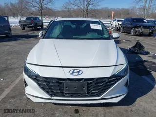 2022 Hyundai Elantra SE with VIN 5NPLL4AG9NH055757, listed as a IAAI auction lot 41419234 with 37,375 mi miles. Bid and sale history available at carsss.com. Image 13.