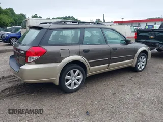 2008 Subaru Outback i с VIN 4S4BP61C887367078, выставлен на аукционе IAAI как лот 42534402 с пробегом 141 257 миль миль и . История ставок и продаж доступна на DreamBid. Изображение 4.